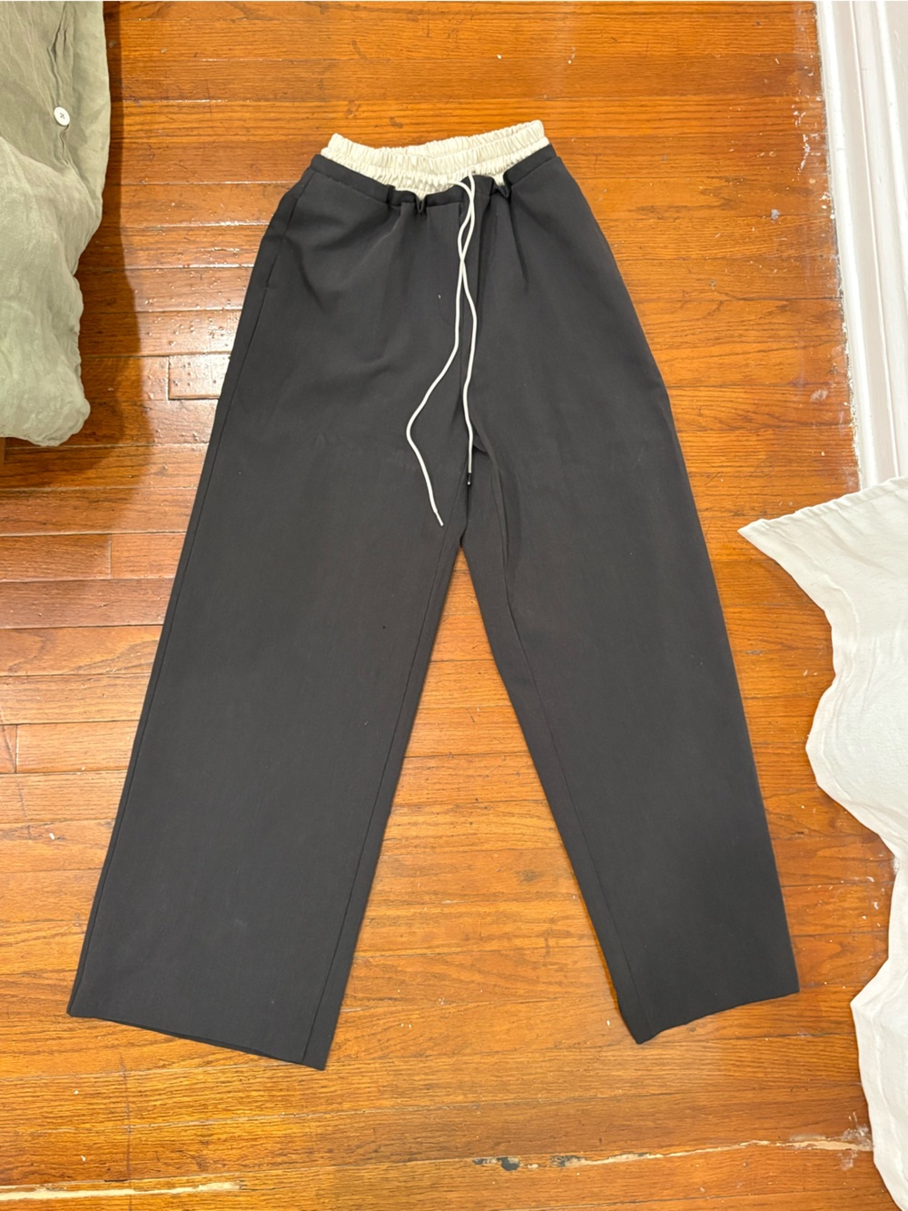 Women Black Drawstring Casual Pants